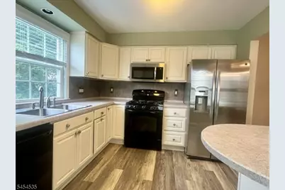 45 Rhea Run, Hampton Township, NJ 07860 - Photo 2