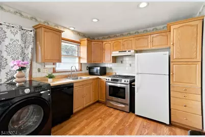 1 Roy St, Rockaway Township, NJ 07801 - Photo 10