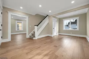 25 Marinus St, Rochelle Park Township, NJ 07662 - Photo 4