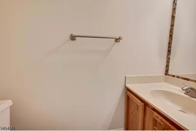 449 Saint Giles Court, Franklin Township, NJ 08873 - Photo 22