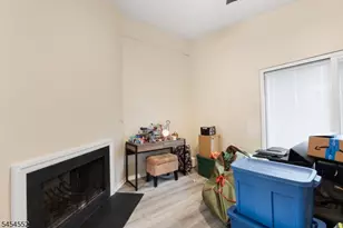 25 Hillside Ct, Union Township, NJ 08809 - Photo 10