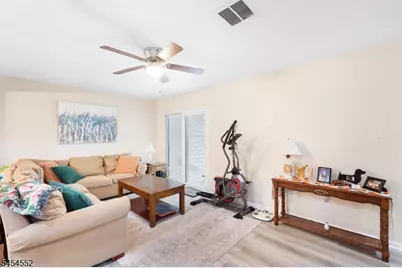 25 Hillside Ct, Union Township, NJ 08809 - Photo 6