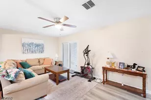 25 Hillside Ct, Union Township, NJ 08809 - Photo 6