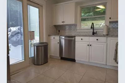 69 Birch Pkwy, Byram Township, NJ 07871 - Photo 18