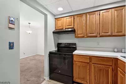 92 Jamestown Rd, Bernards Township, NJ 07920 - Photo 12