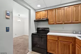 92 Jamestown Rd, Bernards Township, NJ 07920 - Photo 12