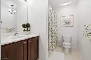 21 Chestnut Ct, Cedar Grove, NJ 07009 - Photo 16