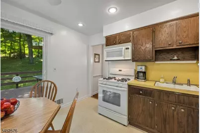 8 Knollwood Drive, Morris Township, NJ 07960 - Photo 14
