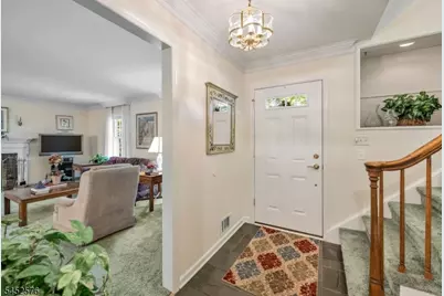 8 Knollwood Drive, Morris Township, NJ 07960 - Photo 4