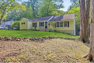 27 Inwood Rd, Berkeley Heights Township, NJ 07922 - Photo 2