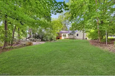 27 Inwood Rd, Berkeley Heights Township, NJ 07922 - Photo 38