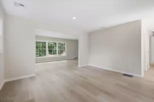 27 Inwood Rd, Berkeley Heights Township, NJ 07922 - Photo 14