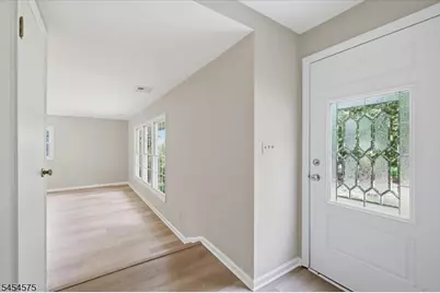 27 Inwood Rd, Berkeley Heights Township, NJ 07922 - Photo 4