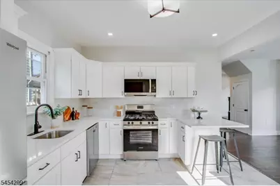 108 Hillside Ter, Irvington, NJ 07111 - Photo 8