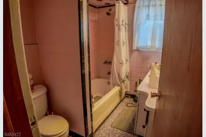 2031 Gless Ave, Union Township, NJ 07083 - Photo 10