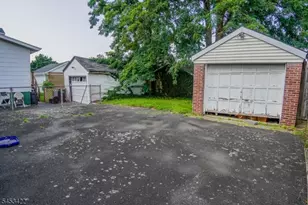 2031 Gless Ave, Union Township, NJ 07083 - Photo 22