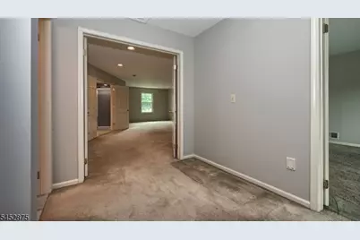42 Bowfell Ct, Wayne, NJ 07470 - Photo 12