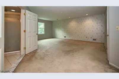 42 Bowfell Ct, Wayne, NJ 07470 - Photo 14
