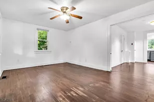 7 Birchwood Dr, Mount Olive, NJ 07828 - Photo 8