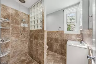 17 Boyden Pkwy, Maplewood, NJ 07040 - Photo 6