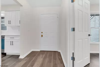 54 Junco Ct, Readington, NJ 08887 - Photo 2
