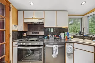 18 Nakomis Path, Lincoln Park, NJ 07035 - Photo 6
