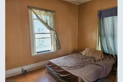292 Governor St, Paterson, NJ 07501 - Photo 16