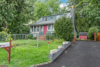41 Dacotah Ave, Parsippany, NJ 07034 - Photo 2