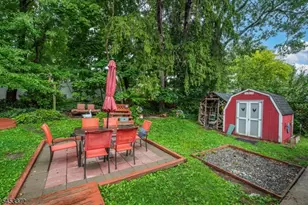 41 Dacotah Ave, Parsippany, NJ 07034 - Photo 18