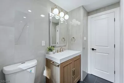 34 Clark St, Summit, NJ 07901 - Photo 4