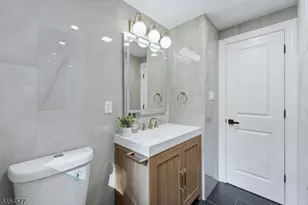 34 Clark St, Summit, NJ 07901 - Photo 4