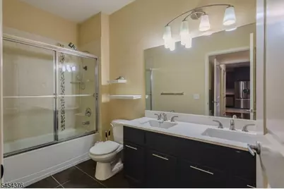 104 E Elizabeth Ave #403, Linden, NJ 07036 - Photo 8