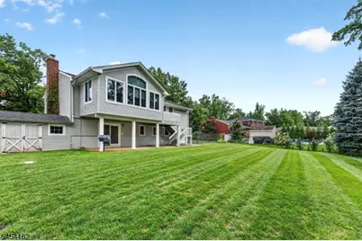 105 Victoria Drive, Clark Township, NJ 07066 - Photo 28
