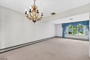 105 Victoria Dr, Clark Township, NJ 07066 - Photo 6