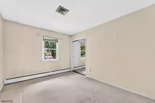 105 Victoria Dr, Clark Township, NJ 07066 - Photo 24