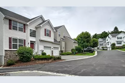 150 Sowers Dr, Mount Olive, NJ 07840 - Photo 2