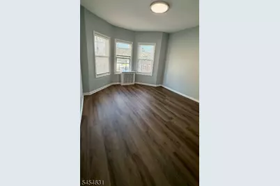 423 River St, Paterson, NJ 07524 - Photo 2