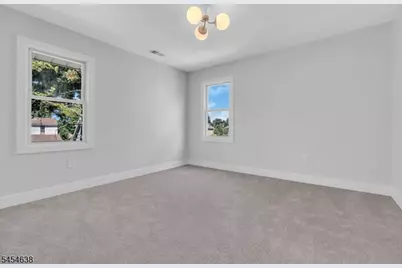 419 Martin St, Roselle, NJ 07203 - Photo 10