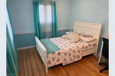 652 Holly Ln, North Brunswick Township, NJ 08902 - Photo 28