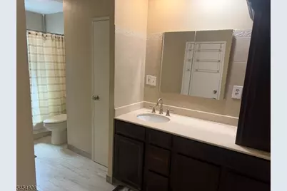 652 Holly Ln, North Brunswick Township, NJ 08902 - Photo 26