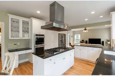 100 Shongum Rd, Randolph Township, NJ 07869 - Photo 12