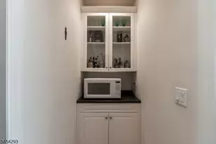 100 Shongum Rd, Randolph Township, NJ 07869 - Photo 16