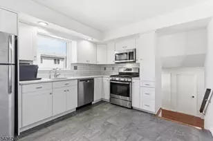 162 Washington St, Berkeley Heights Township, NJ 07922 - Photo 16