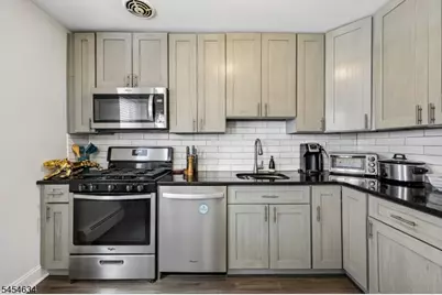 1130 Valley Rd #1B, Wayne, NJ 07470 - Photo 10