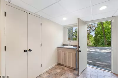 1 Driftway St, Roseland, NJ 07068 - Photo 32