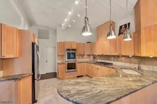 1 Driftway St, Roseland, NJ 07068 - Photo 10