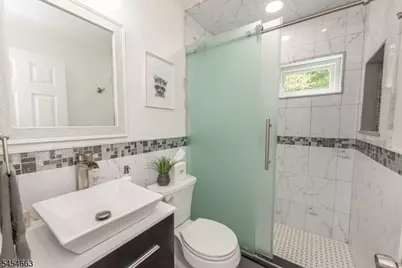 167 Beverly Hill Rd, Clifton, NJ 07012 - Photo 12