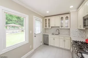 167 Beverly Hill Rd, Clifton, NJ 07012 - Photo 8