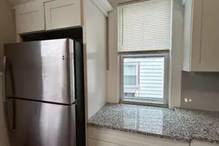 216 W Elizabeth Ave, Elizabeth, NJ 07036 - Photo 4