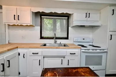 1 S Lakeside Ave #1B, Jefferson Township, NJ 07849 - Photo 8